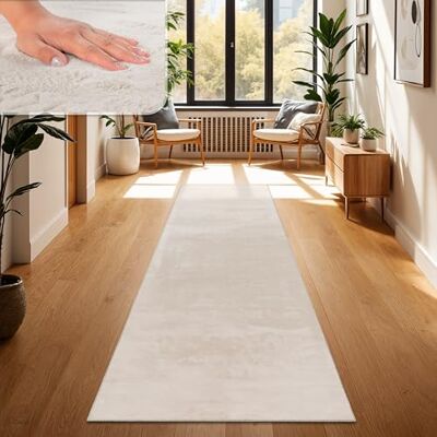 Paco Home Tapis Salon Fausses Fourrures Doux Lavable Moderne Élégant Facile À Entretenir Effet Fourrure Uni Brillant Douillet À Poils Courts, Dimension:80x150 cm, Couleur:Crème Paco Home Tapis Salon Fausses Fourrures Doux Lavable Moderne Élégant Facile À Entretenir Effet Fourrure Uni Brillant Douillet À Poils Courts, Dimension:80x150 cm, Couleur:Crème