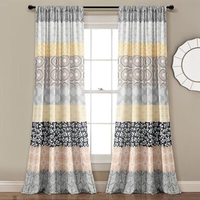 Lush Decor Paire de rideaux de fenêtre à rayures bohèmes, 132,1 cm x 213,4 cm (l x L), rideaux longs colorés, décoration maximaliste, pour chambre, salon et salle à manger, jaune et gris Lush Decor Paire de rideaux de fenêtre à rayures bohèmes, 132,1 cm x 213,4 cm (l x L), rideaux longs colorés, décoration maximaliste, pour chambre, salon et salle à manger, jaune et gris