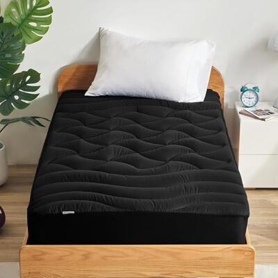 Zone Surmatelas rafraîchissant pour lit simple, housse zonée de qualité supérieure, protège-matelas épais, rembourré, respirant, lavable, poche profonde de 20,3 à 53,3 cm (noir, lit simple) Zone Surmatelas rafraîchissant pour lit simple, housse zonée de qualité supérieure, protège-matelas épais, rembourré, respirant, lavable, poche profonde de 20,3 à 53,3 cm (noir, lit simple)