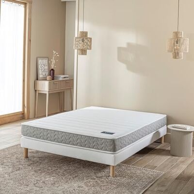 Terre de Nuit Ensemble Matelas Mousse 19 cm, sommier tapissier + Pieds Sérénité 2.0 160x200 Blanc en Bois Blanc Terre de Nuit Ensemble Matelas Mousse 19 cm, sommier tapissier + Pieds Sérénité 2.0 160x200 Blanc en Bois Blanc