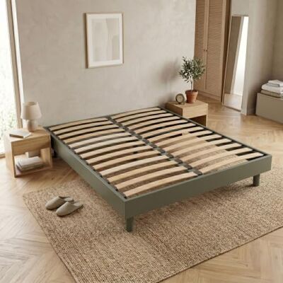 Terre de Nuit Sommier kit 140x190 cm en bois massif Kaki Robuste grâce au bois massif, Montage et démontage faciles, Design intemporel et tendance, Pieds inclus, 2 ans de garantie Terre de Nuit Sommier kit 140x190 cm en bois massif Kaki Robuste grâce au bois massif, Montage et démontage faciles, Design intemporel et tendance, Pieds inclus, 2 ans de garantie