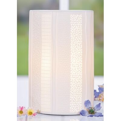 GILDE Lampe de table en porcelaine blanche ovale Hauteur 28 cm Éclairage Décoration de salon Décoration de printemps Accessoire d'intérieur GILDE Lampe de table en porcelaine blanche ovale Hauteur 28 cm Éclairage Décoration de salon Décoration de printemps Accessoire d'intérieur