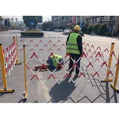 XIAGJAO Barrière de sécurité portable pour piétons, clôture de circulation extensible, barrière de sécurité mobile pour garages, écoles, centres commerciaux, N (taille : 1,2 x 1,5 m, couleur : rouge et blanc) XIAGJAO Barrière de sécurité portable pour piétons, clôture de circulation extensible, barrière de sécurité mobile pour garages, écoles, centres commerciaux, N (taille : 1,2 x 1,5 m, couleur : rouge et blanc)