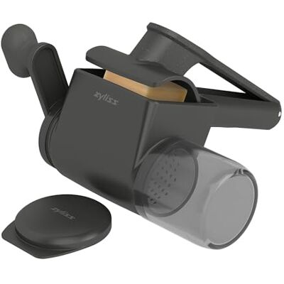 Zyliss Râpe à Fromage Professionnelle avec Reservoir, Acier Inoxydable Râpe à Fromage Manuelle avec Tambour et Reservoir pour Légumes, Fromage, Carotte, Noix, Chocolat, Passe au Lave-Vaisselle Zyliss Râpe à Fromage Professionnelle avec Reservoir, Acier Inoxydable Râpe à Fromage Manuelle avec Tambour et Reservoir pour Légumes, Fromage, Carotte, Noix, Chocolat, Passe au Lave-Vaisselle