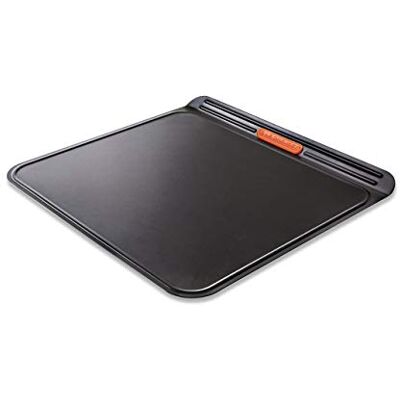 LE CREUSET Plaque à Pâtisserie Anti-Adhérente, Double Paroi, 38 x 35,5 cm, Résistant au Levain, en Acier Siliconé, Anthracite/Orange, 94102115130000 LE CREUSET Plaque à Pâtisserie Anti-Adhérente, Double Paroi, 38 x 35,5 cm, Résistant au Levain, en Acier Siliconé, Anthracite/Orange, 94102115130000