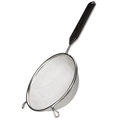 Fackelmann Passoire Ø 16 cm, passoire de cuisine en acier inoxydable, passoire à mailles fines avec insert en plastique (couleur noir/argent) Quantité : 1 pièce Fackelmann Passoire Ø 16 cm, passoire de cuisine en acier inoxydable, passoire à mailles fines avec insert en plastique (couleur noir/argent) Quantité : 1 pièce