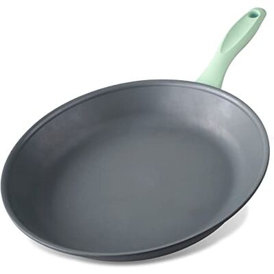 Fackelmann Poêle à frire de 28 cm avec revêtement antiadhésif Poêle durable en aluminium 100% recyclé avec poignée ergonomique douce au toucher Petite poêle à induction pour cuisiner et frire Fackelmann Poêle à frire de 28 cm avec revêtement antiadhésif Poêle durable en aluminium 100% recyclé avec poignée ergonomique douce au toucher Petite poêle à induction pour cuisiner et frire