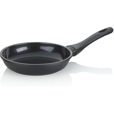 kela ATURA Petite poêle à frire à induction en fonte d'aluminium avec revêtement en céramique et poignée en bakélite, sans PFAS 20 cm kela ATURA Petite poêle à frire à induction en fonte d'aluminium avec revêtement en céramique et poignée en bakélite, sans PFAS 20 cm