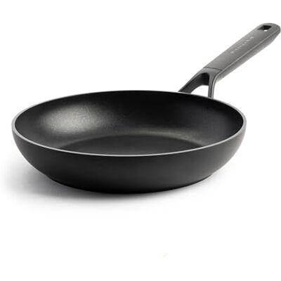KitchenAid Classic Forged Aluminium Poêle à frire de 20 cm en céramique anodisée dure, antiadhésive et sans PFAS, pour induction, four et lave-vaisselle, noire. KitchenAid Classic Forged Aluminium Poêle à frire de 20 cm en céramique anodisée dure, antiadhésive et sans PFAS, pour induction, four et lave-vaisselle, noire.