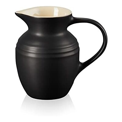 LE CREUSET Carafe à petit-déjeuner en grès, 600 ml, 550 g, Noir Mat, 80903060000005 LE CREUSET Carafe à petit-déjeuner en grès, 600 ml, 550 g, Noir Mat, 80903060000005