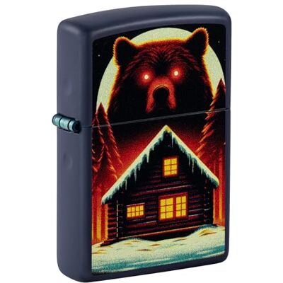 Zippo Briquet tempête Bear and Cabin, ours et cabane, bleu marine mat, image couleur, rechargeable, réutilisable, design coupe-vent, boîte cadeau, fabriqué aux États-Unis Zippo Briquet tempête Bear and Cabin, ours et cabane, bleu marine mat, image couleur, rechargeable, réutilisable, design coupe-vent, boîte cadeau, fabriqué aux États-Unis