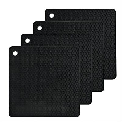 Smithcraft Lucky Plus Lot de 4 sets de table en silicone résistants à la chaleur pour dessous de plat, taille : 19,1 x 19,1 cm, couleur : noir, forme : carré Smithcraft Lucky Plus Lot de 4 sets de table en silicone résistants à la chaleur pour dessous de plat, taille : 19,1 x 19,1 cm, couleur : noir, forme : carré