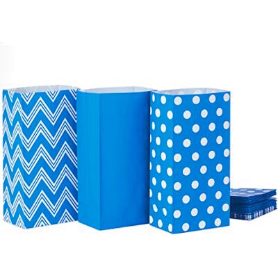 Hallmark Lot de 30 sacs à friandises bleus, motifs assortis (10 de chaque chevron, pois blancs, uni) pour anniversaires, fêtes prénatales, repas scolaires, Hanouka, paquets de soins, jour de mai Hallmark Lot de 30 sacs à friandises bleus, motifs assortis (10 de chaque chevron, pois blancs, uni) pour anniversaires, fêtes prénatales, repas scolaires, Hanouka, paquets de soins, jour de mai