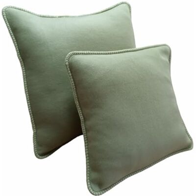 Catherine Lansfield Oliva Fleece Cushion Cover 40 x 40 cm Catherine Lansfield Oliva Fleece Cushion Cover 40 x 40 cm
