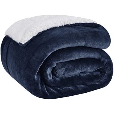 Bedsure Plaid Canape Couverture Polaire Jete de Canape Bleu Marine 150x200, Plaid Canapé Sherpa 2 Personnes Doux et Chaude Bedsure Plaid Canape Couverture Polaire Jete de Canape Bleu Marine 150x200, Plaid Canapé Sherpa 2 Personnes Doux et Chaude