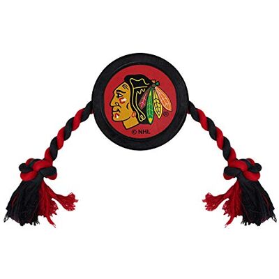Pets First NHL CHICAGO BLACKHAWKS PUCK JOUET POUR CHIENS ET CHATS. Jouez au hockey avec votre animal de compagnie avec ce jouet résistant sous licence pour chien Pets First NHL CHICAGO BLACKHAWKS PUCK JOUET POUR CHIENS ET CHATS. Jouez au hockey avec votre animal de compagnie avec ce jouet résistant sous licence pour chien