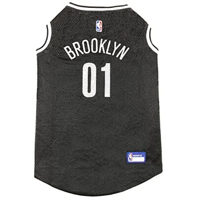 Pets First Maillot de basketball NBA PET Brooklyn NETS pour chien, taille S. Maillot de basket-ball sous licence pour le vrai fan à quatre pattes Pets First Maillot de basketball NBA PET Brooklyn NETS pour chien, taille S. Maillot de basket-ball sous licence pour le vrai fan à quatre pattes