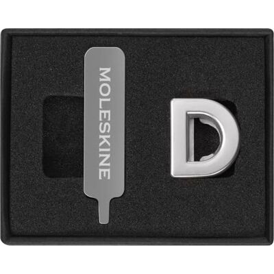 Moleskine Pins pour Carnet ou Agenda Lettre D, Épingle Lettres, Personnalisez la Fermeture avec un Élastique, Idées de Cadeaux Personnalisés, Couleur Argent Moleskine Pins pour Carnet ou Agenda Lettre D, Épingle Lettres, Personnalisez la Fermeture avec un Élastique, Idées de Cadeaux Personnalisés, Couleur Argent