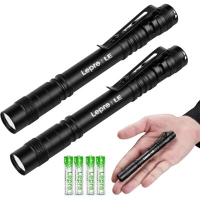 Lepro Mini Lampe Torche LED, 13 cm Portable Léger Lampe de Poche, 3 Modes D’eclairage, Étanche Lampe Torche Pile avec Clip, Parfaite pour Camping Randonnée Urgence Inspection Réparation, Lot de 2 Lepro Mini Lampe Torche LED, 13 cm Portable Léger Lampe de Poche, 3 Modes D’eclairage, Étanche Lampe Torche Pile avec Clip, Parfaite pour Camping Randonnée Urgence Inspection Réparation, Lot de 2