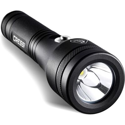 CRESSI Astra 1200 Torch Black-Torche Sous Marine LED Rechargeable 1200 Lumens Etanche IPX8 100m, Unisex, Noir et Compacte pour la Plongée, la Pêche, l'Exploration Aquatiques CRESSI Astra 1200 Torch Black-Torche Sous Marine LED Rechargeable 1200 Lumens Etanche IPX8 100m, Unisex, Noir et Compacte pour la Plongée, la Pêche, l'Exploration Aquatiques