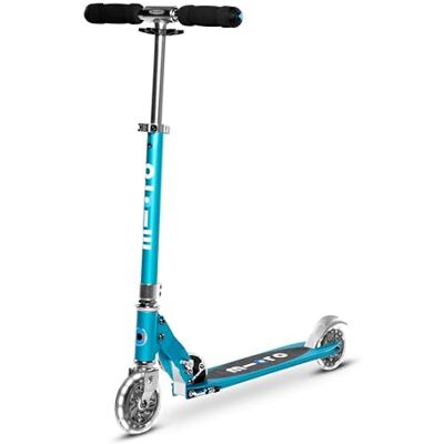 Micro Trottinette Sprite LED avec 2 roues pour enfants Trottinette et poignées pliables Roues avec éclairage LED Légère et réglable en hauteur 5 ans et plus Micro Trottinette Sprite LED avec 2 roues pour enfants Trottinette et poignées pliables Roues avec éclairage LED Légère et réglable en hauteur 5 ans et plus