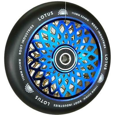 Root Industries Lotus Roue de trottinette 110 mm + autocollant Fantic26 (Radiant Blue Ray/PU noir) Root Industries Lotus Roue de trottinette 110 mm + autocollant Fantic26 (Radiant Blue Ray/PU noir)