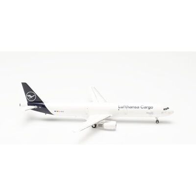 Herpa maquette avion Lufthansa Cargo Airbus A321P2F – D-AEUC "Hello Europe", echelle 1/200, model, pièce de collection, d'avion avec support, figurine plastique Herpa maquette avion Lufthansa Cargo Airbus A321P2F – D-AEUC "Hello Europe", echelle 1/200, model, pièce de collection, d'avion avec support, figurine plastique