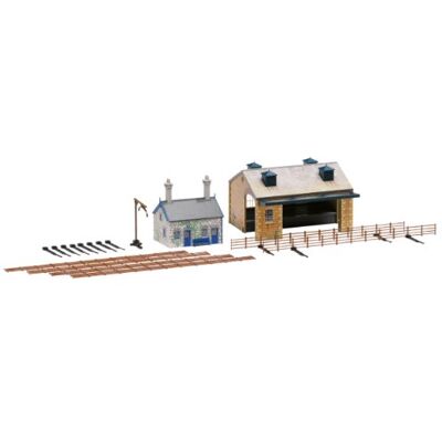 Hornby R8230 OO Lot de 4 extensions de bâtiment de calibre 00, accessoires de train miniature pour ajouter des paysages et des bâtiments à un chemin de fer miniature de calibre 00, comprend : chalet Hornby R8230 OO Lot de 4 extensions de bâtiment de calibre 00, accessoires de train miniature pour ajouter des paysages et des bâtiments à un chemin de fer miniature de calibre 00, comprend : chalet