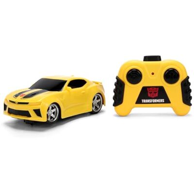 Jada Toys Transformers RC Bumblebee Chevrolet Camaro (14 cm) Voiture télécommandée, 1 canal, 2,4 GHz, pour fans et enfants à partir de 3 ans, avec télécommande, échelle 1/32 Jada Toys Transformers RC Bumblebee Chevrolet Camaro (14 cm) Voiture télécommandée, 1 canal, 2,4 GHz, pour fans et enfants à partir de 3 ans, avec télécommande, échelle 1/32