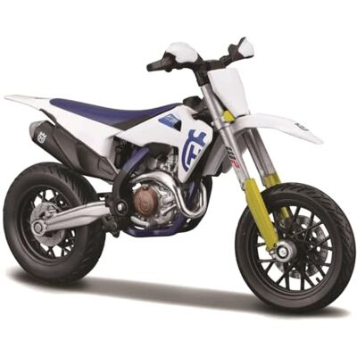 Bburago Husqvarna FS 450 Supermoto, moto Diecast à l'échelle 1:18, réplique détaillée avec livrée officielle, design racing et look agressif, licence officielle Husqvarna, âge recommandé 3+ ans Bburago Husqvarna FS 450 Supermoto, moto Diecast à l'échelle 1:18, réplique détaillée avec livrée officielle, design racing et look agressif, licence officielle Husqvarna, âge recommandé 3+ ans