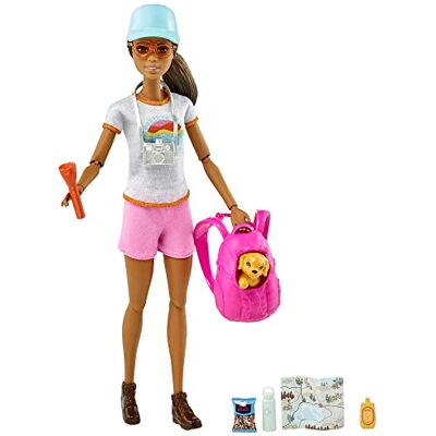 Barbie Poupée HNC39 pour enfants, poupée brune avec chiot, ensembles Sets, journée de randonnée, série d'auto-soins, sac à dos pour animaux de compagnie, appareil photo et plus encore Barbie Poupée HNC39 pour enfants, poupée brune avec chiot, ensembles Sets, journée de randonnée, série d'auto-soins, sac à dos pour animaux de compagnie, appareil photo et plus encore