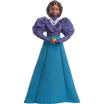 Barbie Poupée femme inspirante, Madame C.J. Walker portant un chemisier à manches bouffantes, une jupe pleine longueur et des accessoires, à collectionner avec support de poupée et certificat Barbie Poupée femme inspirante, Madame C.J. Walker portant un chemisier à manches bouffantes, une jupe pleine longueur et des accessoires, à collectionner avec support de poupée et certificat