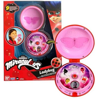 BANDAI Miraculous Ladybug Téléphone Magique de Ladybug Accessoire pour se déguiser en Ladybug/Accessoire de Role Play Jouet sonore et Lumineux Parle Italien P506295 BANDAI Miraculous Ladybug Téléphone Magique de Ladybug Accessoire pour se déguiser en Ladybug/Accessoire de Role Play Jouet sonore et Lumineux Parle Italien P506295