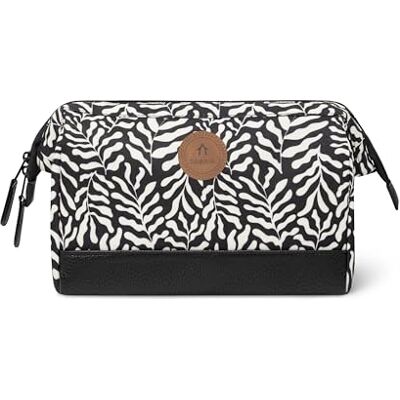 Cabaïa CABAIA Grande Trousse de Toilette 5L Femme Vanity Voyage Déperlant Ouverture grand angle · 2 poches intérieures · Format voyage · Design français · Certifié Vegan Cabaïa CABAIA Grande Trousse de Toilette 5L Femme Vanity Voyage Déperlant Ouverture grand angle · 2 poches intérieures · Format voyage · Design français · Certifié Vegan