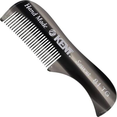 KENT Peigne de poche 81T Graphite pour homme avec dents fines pour le toilettage et le coiffage des poils du visage. Fabriqué à la main en acétate de cellulose de qualité, poli à la main. Fabriqué en KENT Peigne de poche 81T Graphite pour homme avec dents fines pour le toilettage et le coiffage des poils du visage. Fabriqué à la main en acétate de cellulose de qualité, poli à la main. Fabriqué en