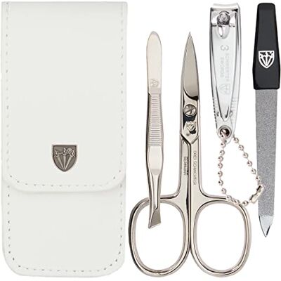 Drei Schwerter Capri Set de 4 accessoires pour manucure et pédicure Couleur : cuir synthétique blanc Contenu : ciseaux à ongles, coupe-ongles, pince à épiler, lime à ongles saphir Drei Schwerter Capri Set de 4 accessoires pour manucure et pédicure Couleur : cuir synthétique blanc Contenu : ciseaux à ongles, coupe-ongles, pince à épiler, lime à ongles saphir