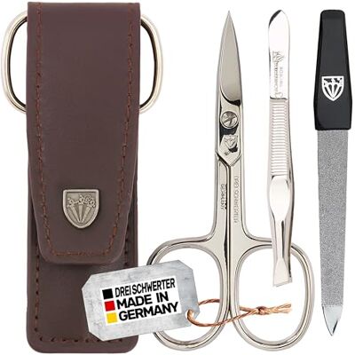 Drei Schwerter Kit de manucure et pédicure 3 pièces « Venezia » Étui à ongles en cuir véritable de haute qualité, couleur marron. Fabriqué en Allemagne Contenu : ciseaux à ongles, pince à Drei Schwerter Kit de manucure et pédicure 3 pièces « Venezia » Étui à ongles en cuir véritable de haute qualité, couleur marron. Fabriqué en Allemagne Contenu : ciseaux à ongles, pince à