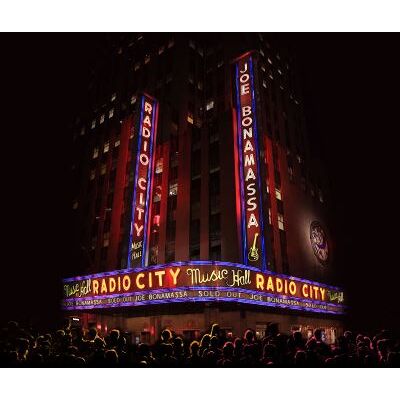 Universal Music Live at Radio City Music Hall Inclus DVD bonus Universal Music Live at Radio City Music Hall Inclus DVD bonus