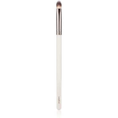 MUA Makeup Academy Brushes Small Flat Eye pinceau plat fards à paupières 1 pcs MUA Makeup Academy Brushes Small Flat Eye pinceau plat fards à paupières 1 pcs