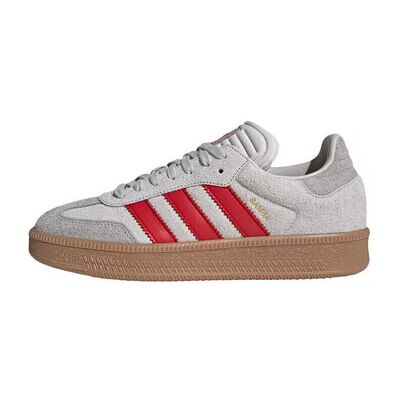 Baskets basses adidas Basket originals Samba XLG Rouge 36,41 1/3,42 2/3,42 Heren Baskets basses adidas Basket originals Samba XLG Rouge 36,41 1/3,42 2/3,42 Heren