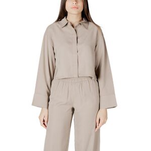 Blouses Only ONLARIS LIFE LS OPE BACK SH SHIRT CC WVN 15337948 EU M,EU L Dames Blouses Only ONLARIS LIFE LS OPE BACK SH SHIRT CC WVN 15337948 EU M,EU L Dames
