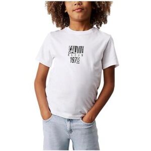 T-shirt enfant Calvin Klein Jeans IB0IB02456YAF Blanc 4 ans,8 ans,12 ans Jongens T-shirt enfant Calvin Klein Jeans IB0IB02456YAF Blanc 4 ans,8 ans,12 ans Jongens