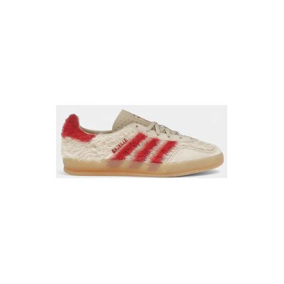 Baskets basses adidas Gazelle Indoor Magic Beige Victory Red (Women's) Beige 36 2/3,37 1/3,38 Heren Baskets basses adidas Gazelle Indoor Magic Beige Victory Red (Women's) Beige 36 2/3,37 1/3,38 Heren