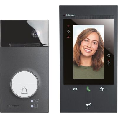 Bticino, Sonnette + interphone, Kit vidéo Flex'ONE L3000 avec Classe 300EOS, noir (Filaire) Bticino, Sonnette + interphone, Kit vidéo Flex'ONE L3000 avec Classe 300EOS, noir (Filaire)