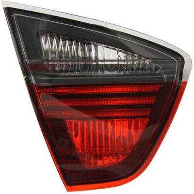 Tyc 17-0338-11-9 Gris Fumé Intérieur Gauche BMW E90 - Feu Arrière Tyc 17-0338-11-9 Gris Fumé Intérieur Gauche BMW E90 - Feu Arrière