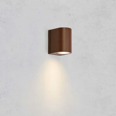 Applique d'extérieur LED Alor, marron, à 1 lampe, IP65, à intensité variable Markslöjd - Scandinave - Aluminium - À ampoule unique Applique d'extérieur LED Alor, marron, à 1 lampe, IP65, à intensité variable Markslöjd - Scandinave - Aluminium - À ampoule unique