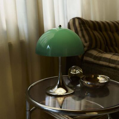 Panthella 250 Portable Original, vert opale - Louis Poulsen - Terrasse - Design - Plastique - Rond Panthella 250 Portable Original, vert opale - Louis Poulsen - Terrasse - Design - Plastique - Rond