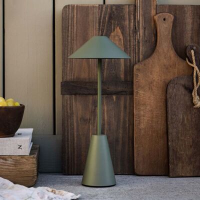 Lampe d'extérieur Cannes PORTABLE, verte IP54 - Globen Lighting - Terrasse - Design - Plastique - À ampoule unique Lampe d'extérieur Cannes PORTABLE, verte IP54 - Globen Lighting - Terrasse - Design - Plastique - À ampoule unique