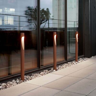 Flindt Garden Lampe de jardin Long LED 2700K avec ancrage Corten - Louis Poulsen - Terrasse - Aluminium Flindt Garden Lampe de jardin Long LED 2700K avec ancrage Corten - Louis Poulsen - Terrasse - Aluminium