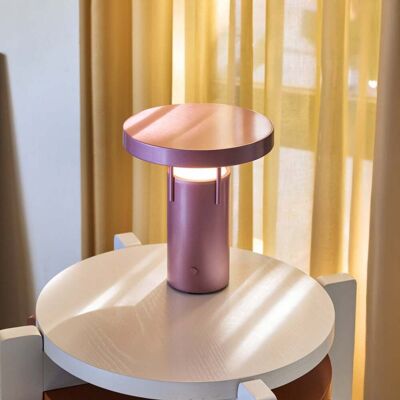 lampe à poser LED rechargeable BringMe Mini rose métallisé, 20 cm - HÜBSCH - Terrasse - Moderne - À ampoule unique lampe à poser LED rechargeable BringMe Mini rose métallisé, 20 cm - HÜBSCH - Terrasse - Moderne - À ampoule unique